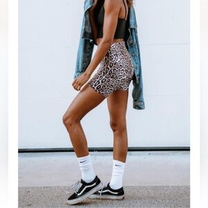 Onzie bike shorts
Size XS
New with tags